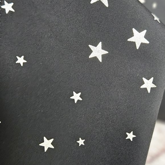 Uplift Leggings Star Print - Picture 10 of 17